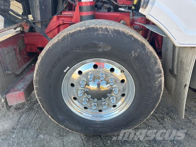 Kenworth T404SAR Entreprenad - Övrigt