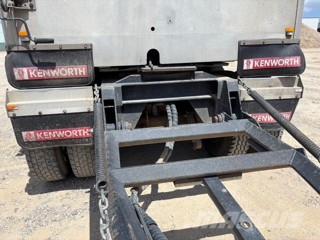 Kenworth T404SAR Tipper trucks