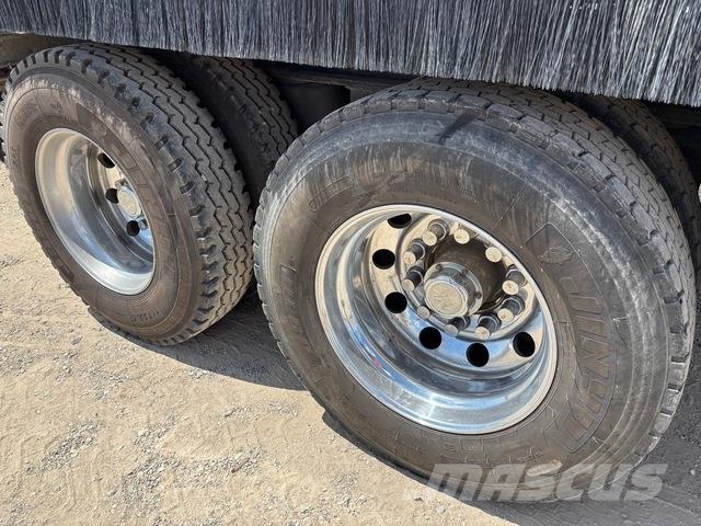 Kenworth T404SAR Tipper trucks