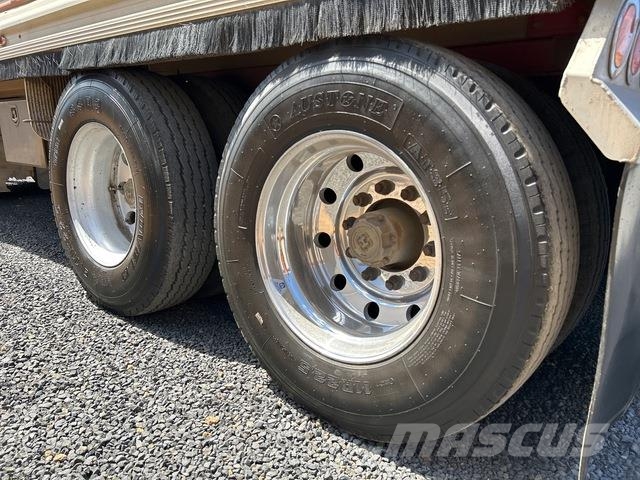 Kenworth T409 Tipper trucks