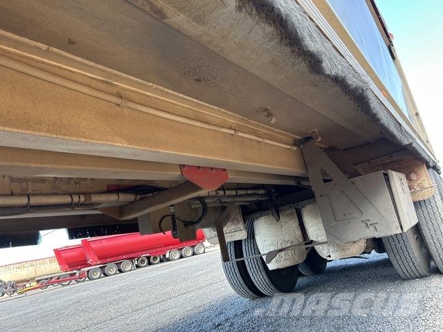 Kenworth T409 Tipper trucks