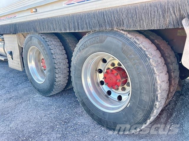 Kenworth T409 Tipper trucks