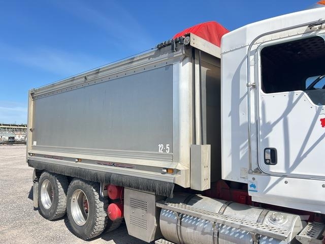 Kenworth T409 Tipper trucks