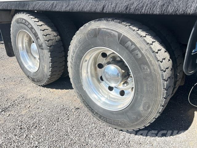 Kenworth T409 Tipper trucks
