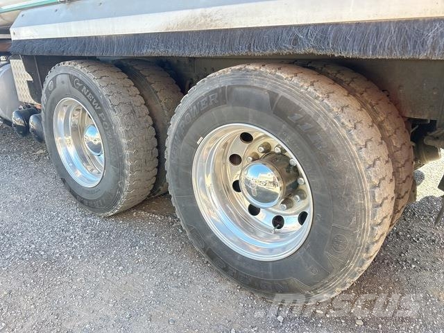 Kenworth T409 Tipper trucks