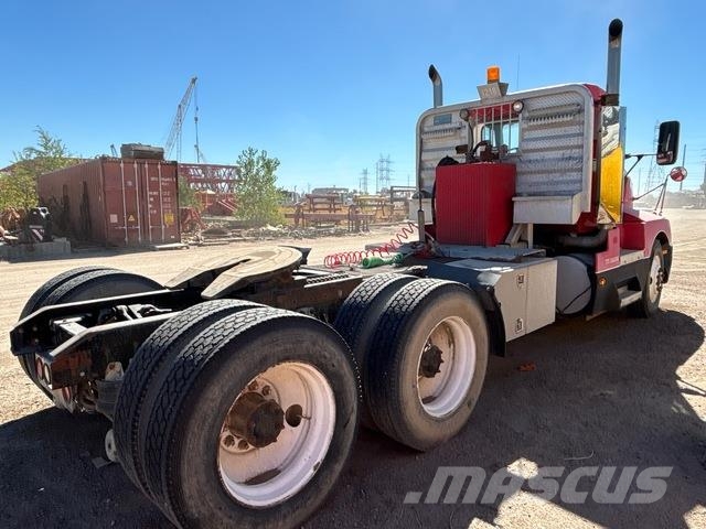 Kenworth T600 Тягачі