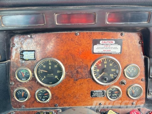 Kenworth T604 وحدات الجر