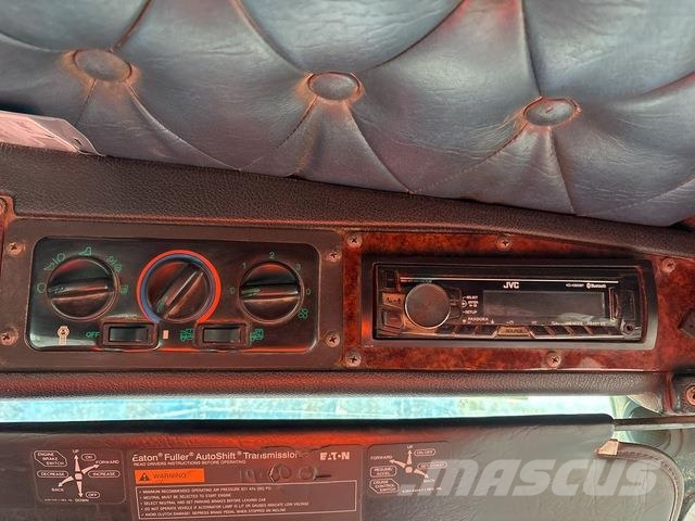 Kenworth T604 وحدات الجر