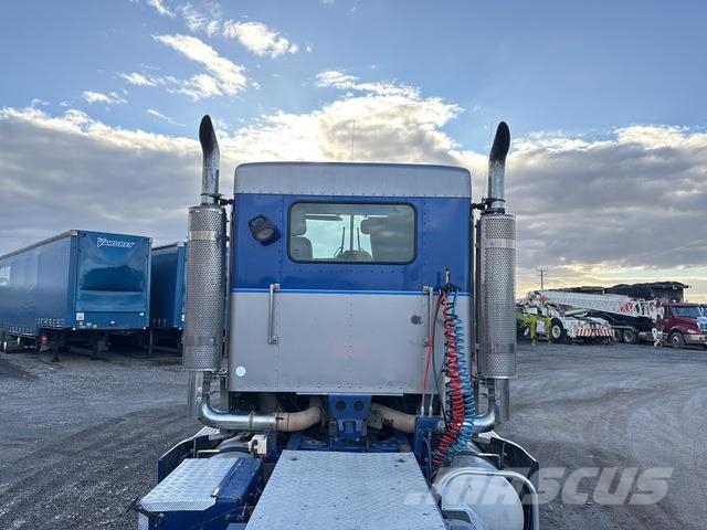 Kenworth T604 وحدات الجر