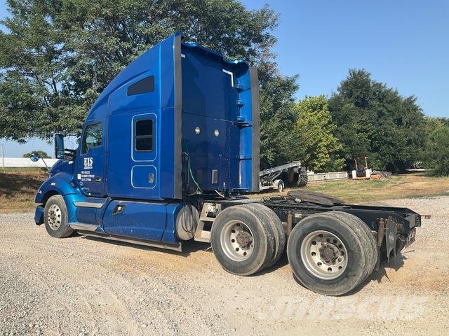 Kenworth T680 وحدات الجر
