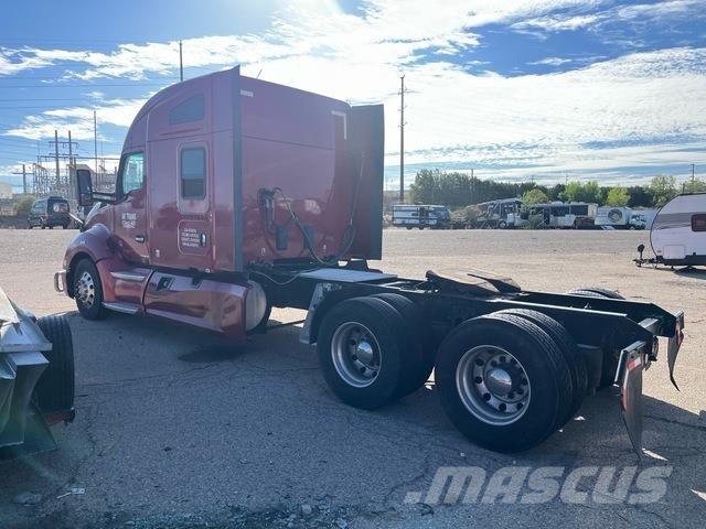 Kenworth T680 Naudoti vilkikai