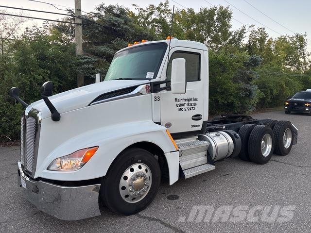 Kenworth T680 Влекачи