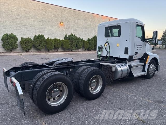 Kenworth T680 Влекачи