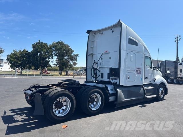 Kenworth T680 Влекачи