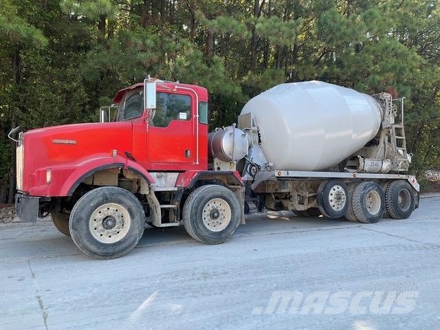 Kenworth T800 Вантажівки / спеціальні