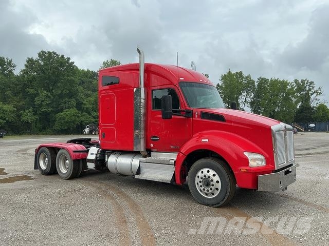 Kenworth T880 Tractor Units