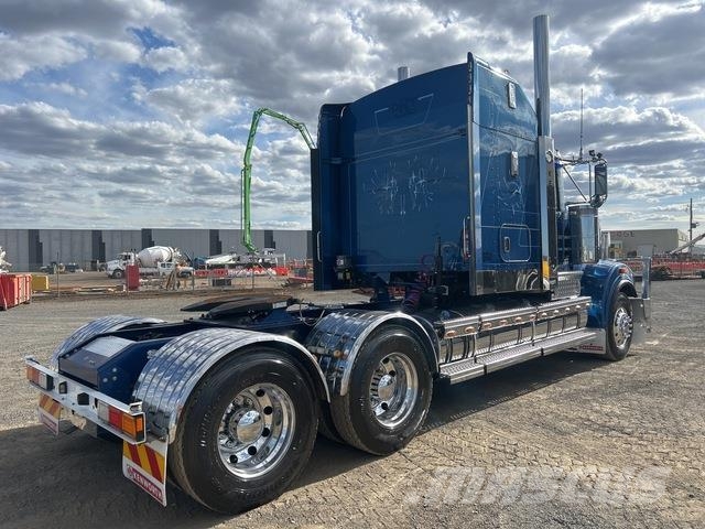 Kenworth T909 Naudoti vilkikai