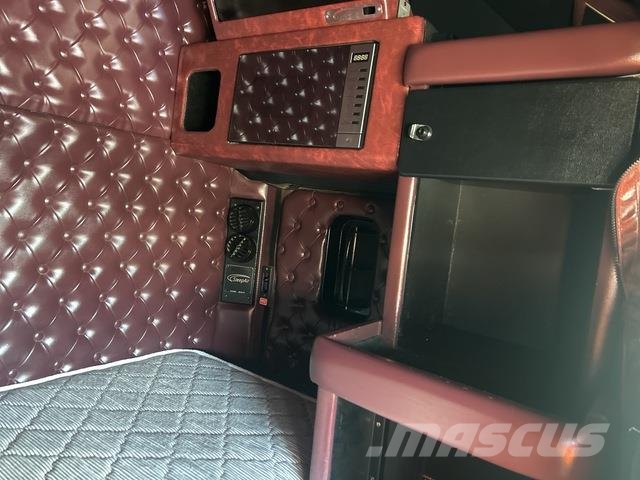 Kenworth T909 Naudoti vilkikai