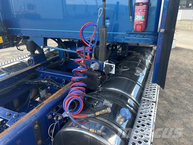 Kenworth T909 Naudoti vilkikai