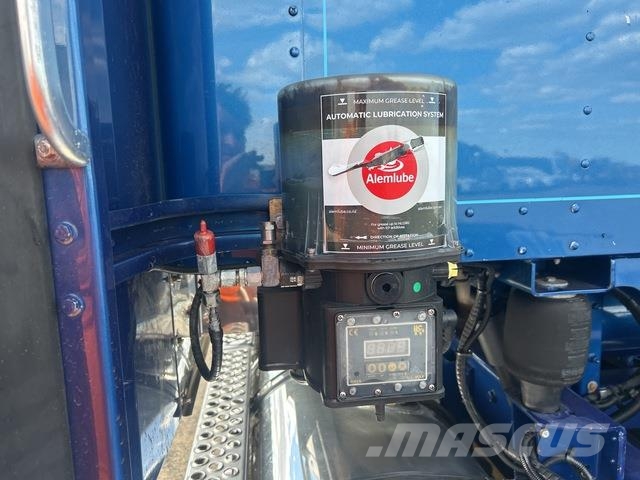 Kenworth T909 Naudoti vilkikai