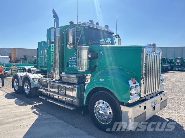 Kenworth T909 Vetopöytäautot