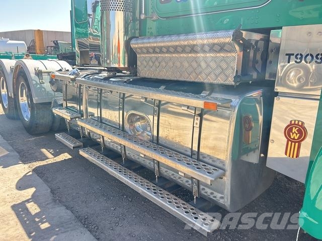 Kenworth T909 Vetopöytäautot