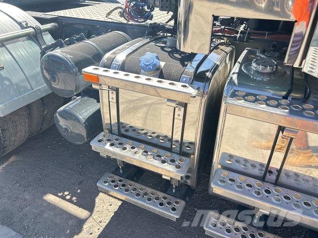 Kenworth T909 Vetopöytäautot
