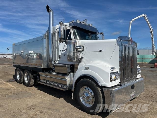 Kenworth T909 傾卸式卡車