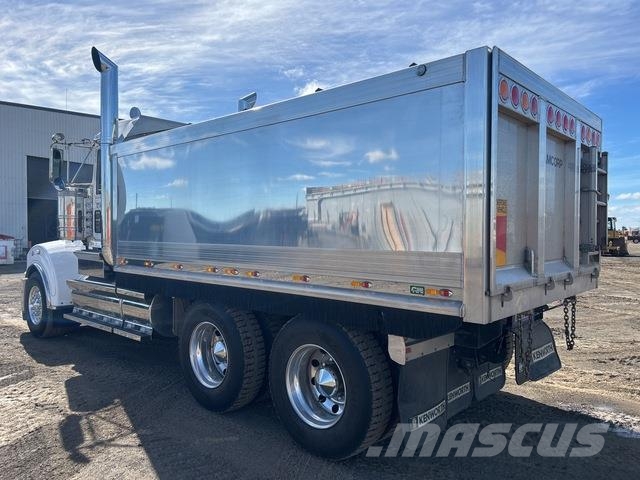 Kenworth T909 傾卸式卡車