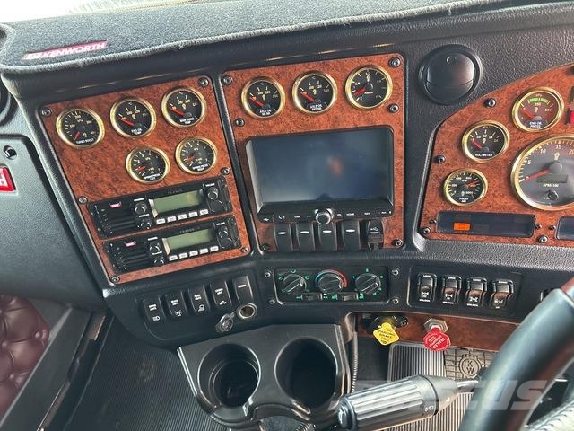 Kenworth T909 Prime Movers