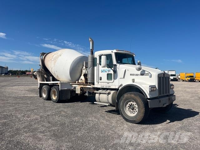 Kenworth W900 شاحنات أخرى