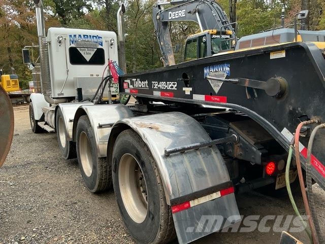 Kenworth W900 Trekkers