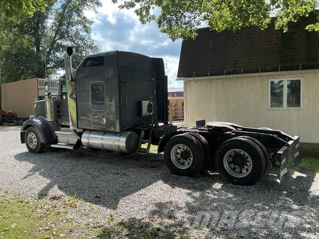 Kenworth W900L Sattelzugmaschinen