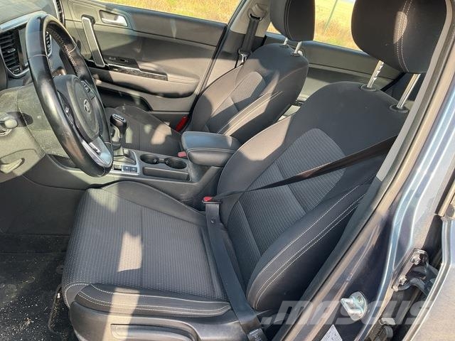 Kia Sportage Samochody osobowe