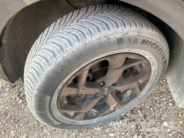 Kia Sportage Samochody osobowe