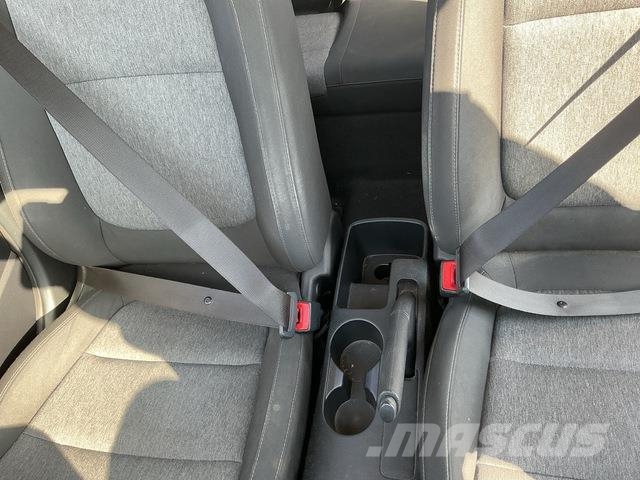 Kia Stonic Легковые автомобили