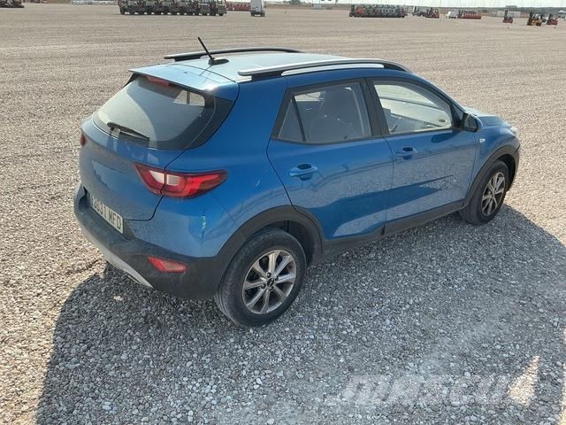 Kia Stonic Легковые автомобили
