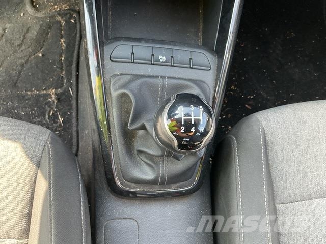 Kia Stonic Легковые автомобили