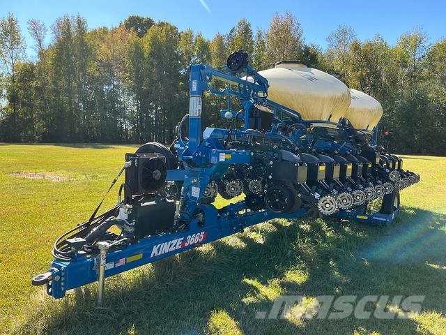Kinze 3665 Sadiace stroje