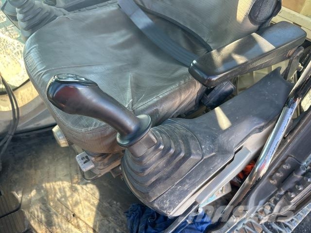 Kobelco SK200-8 Bageri guseničari