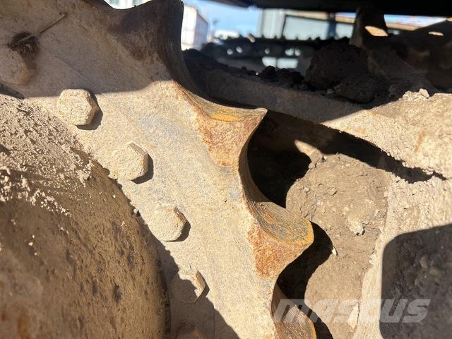Kobelco SK200-8 Bageri guseničari