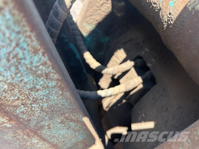 Kobelco SK200-8 Bageri guseničari