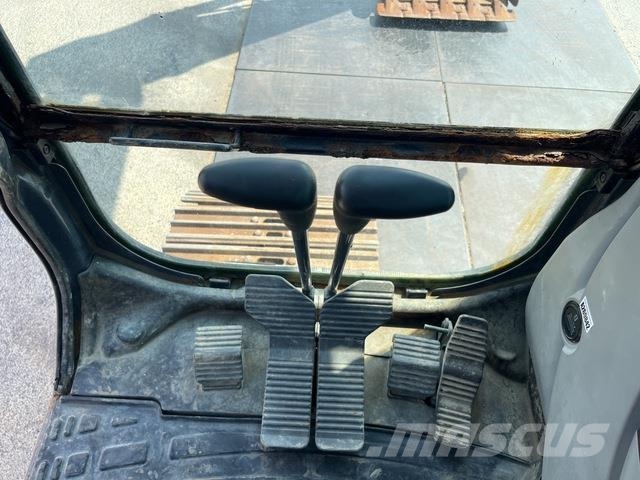 Kobelco SK200-8 대형 굴삭기 29톤 이상