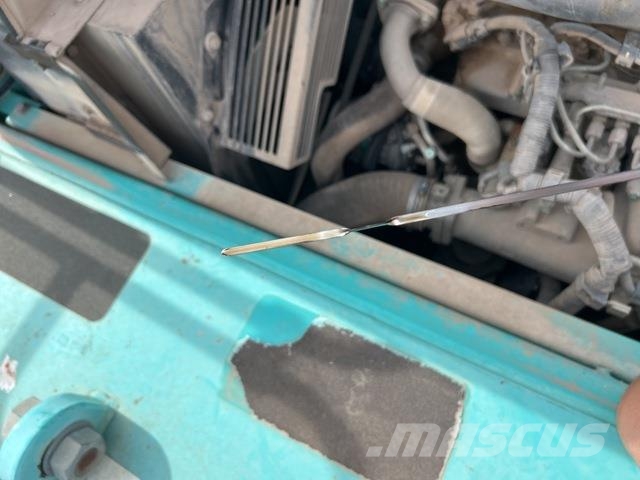 Kobelco SK330-8 履带挖掘机
