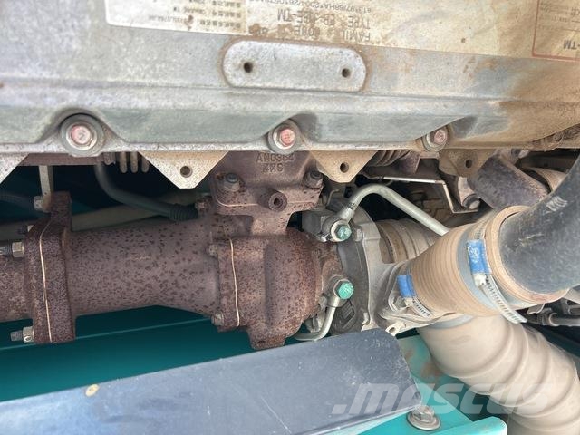 Kobelco SK330-8 履带挖掘机