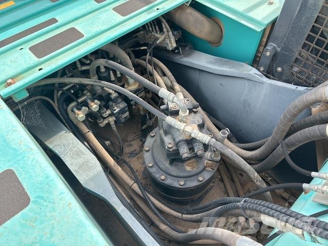 Kobelco SK330-8 履带挖掘机