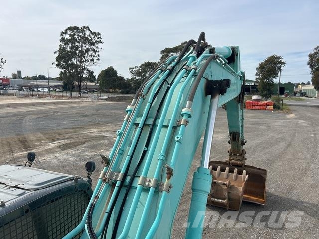 Kobelco SK330-8 履带挖掘机
