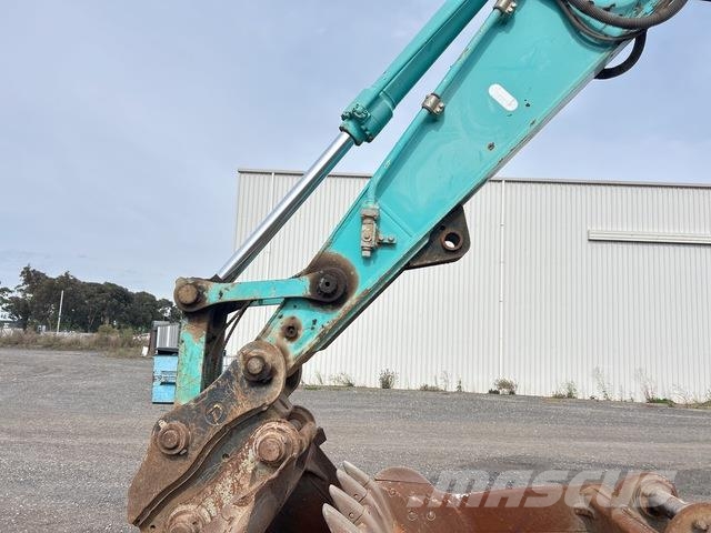 Kobelco SK330-8 履带挖掘机