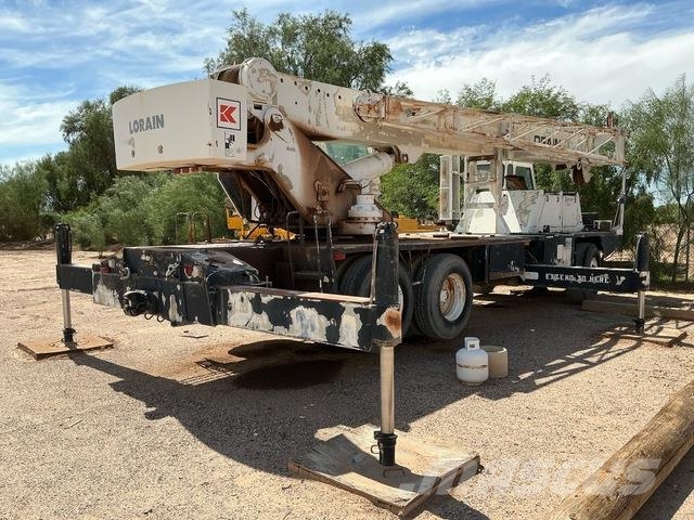 Koehring 428 Track mounted cranes