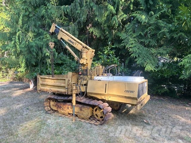 Komatsu CD28 Pásové sklápače